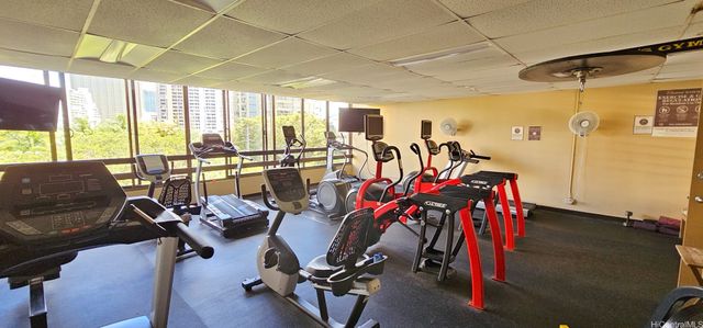 411 Hobron Lane 3705, Honolulu, HI 96815