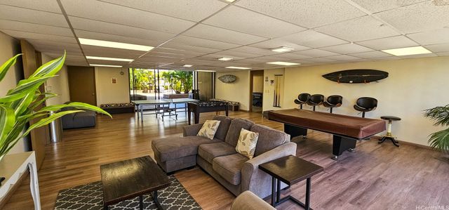 411 Hobron Lane 3705, Honolulu, HI 96815