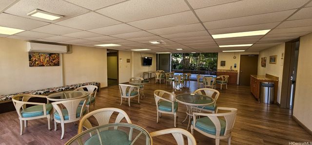 411 Hobron Lane 3705, Honolulu, HI 96815