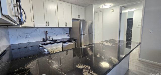 411 Hobron Lane 3705, Honolulu, HI 96815