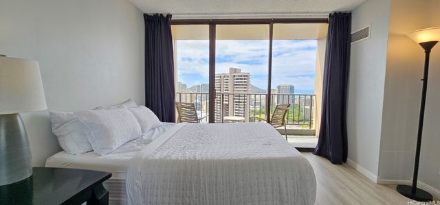 411 Hobron Lane 3705, Honolulu, HI 96815