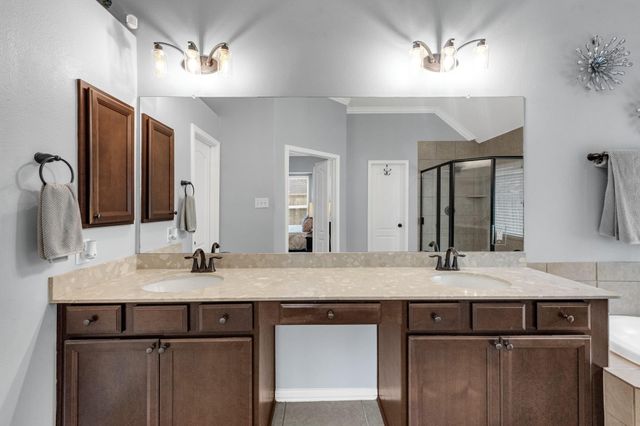 419 Sunny River Lane, Richmond, TX 77406