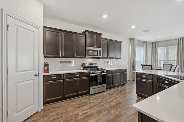 702 Puerta Vallarta LN, Austin, TX 78748