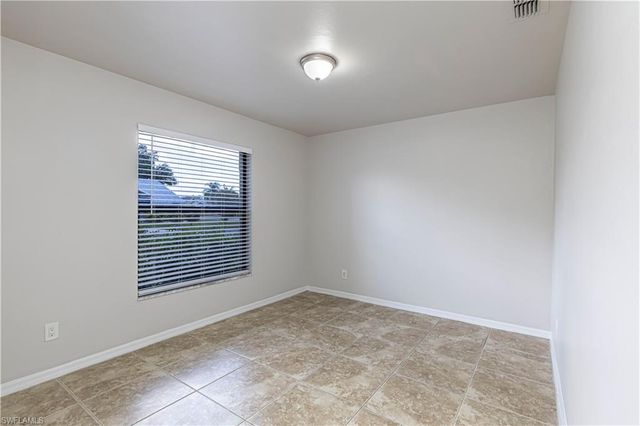 13114 Regent CIR, Fort Myers, FL 33966
