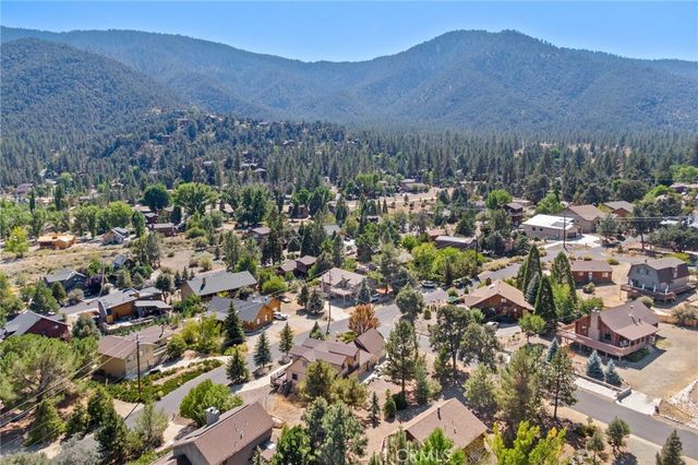 16425 Huron Drive, Pine Mountain Club, CA 93222