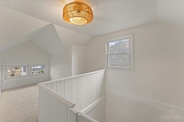 1942 Hewitt Avenue, Cincinnati, OH 45207