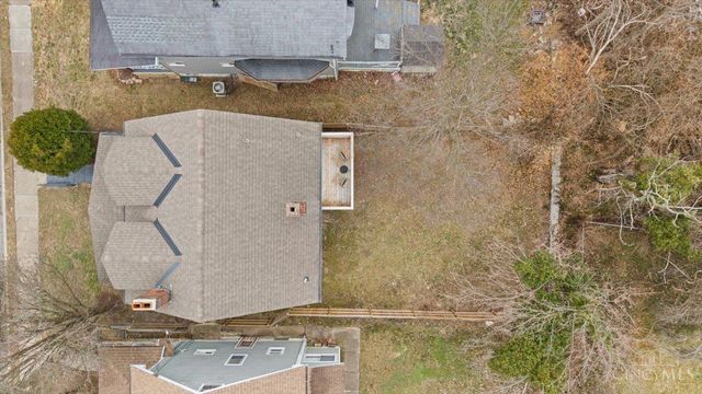 1942 Hewitt Avenue, Cincinnati, OH 45207