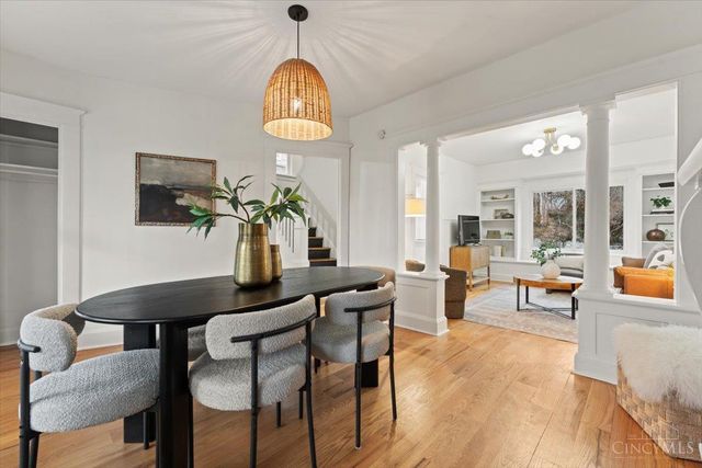 1942 Hewitt Avenue, Cincinnati, OH 45207