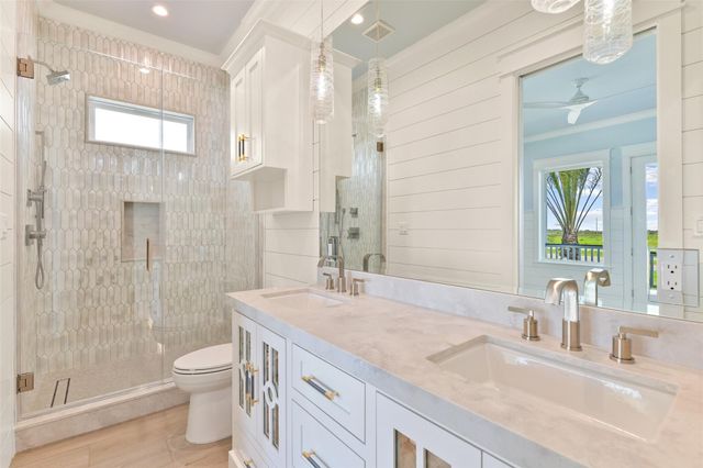 11434 Starfish Lane, Galveston, TX 77554