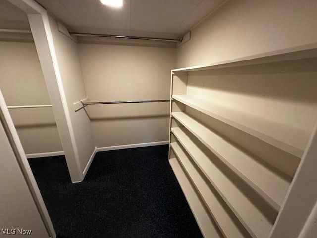 23939 Fairlawn Drive, North Olmsted, OH 44070