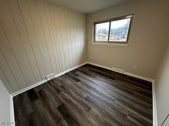 23939 Fairlawn Drive, North Olmsted, OH 44070