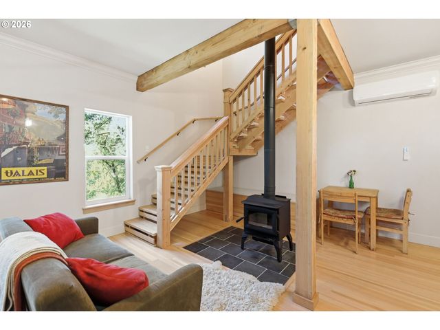 3332 VIDERA Dr, Eugene, OR 97405