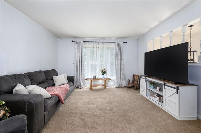 2400 S 16th Terrace, Leavenworth, KS 66048