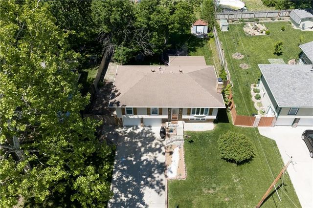 2400 S 16th Terrace, Leavenworth, KS 66048