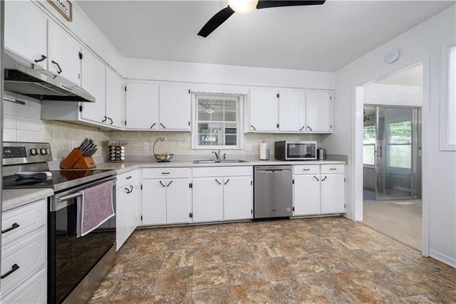 2400 S 16th Terrace, Leavenworth, KS 66048