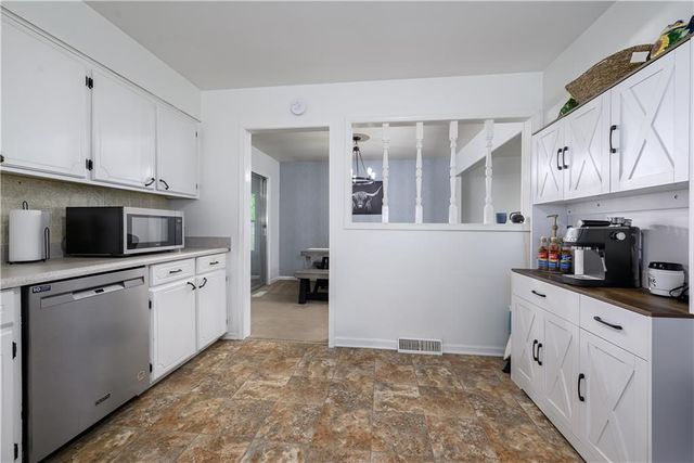 2400 S 16th Terrace, Leavenworth, KS 66048