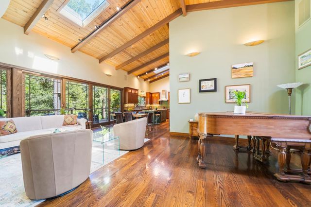404 Esmeralda Drive, Santa Cruz, CA 95060