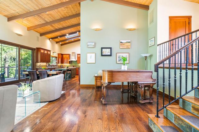 404 Esmeralda Drive, Santa Cruz, CA 95060