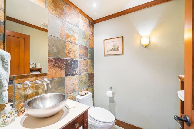 404 Esmeralda Drive, Santa Cruz, CA 95060