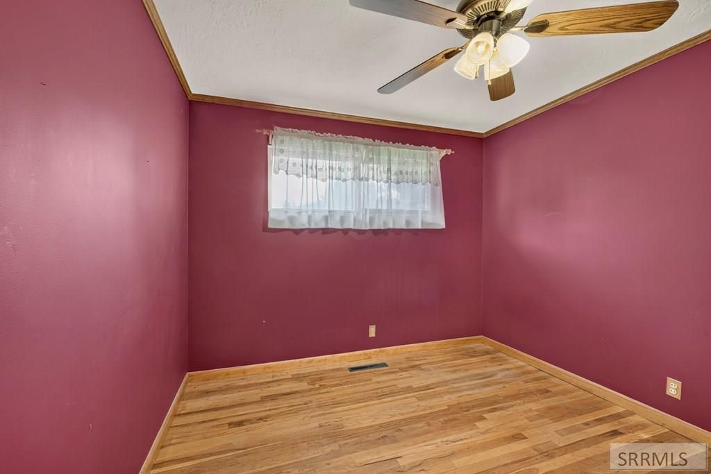 Image 23 of property listing at 921 Safstrom Drive, Idaho Falls, ID 83401
