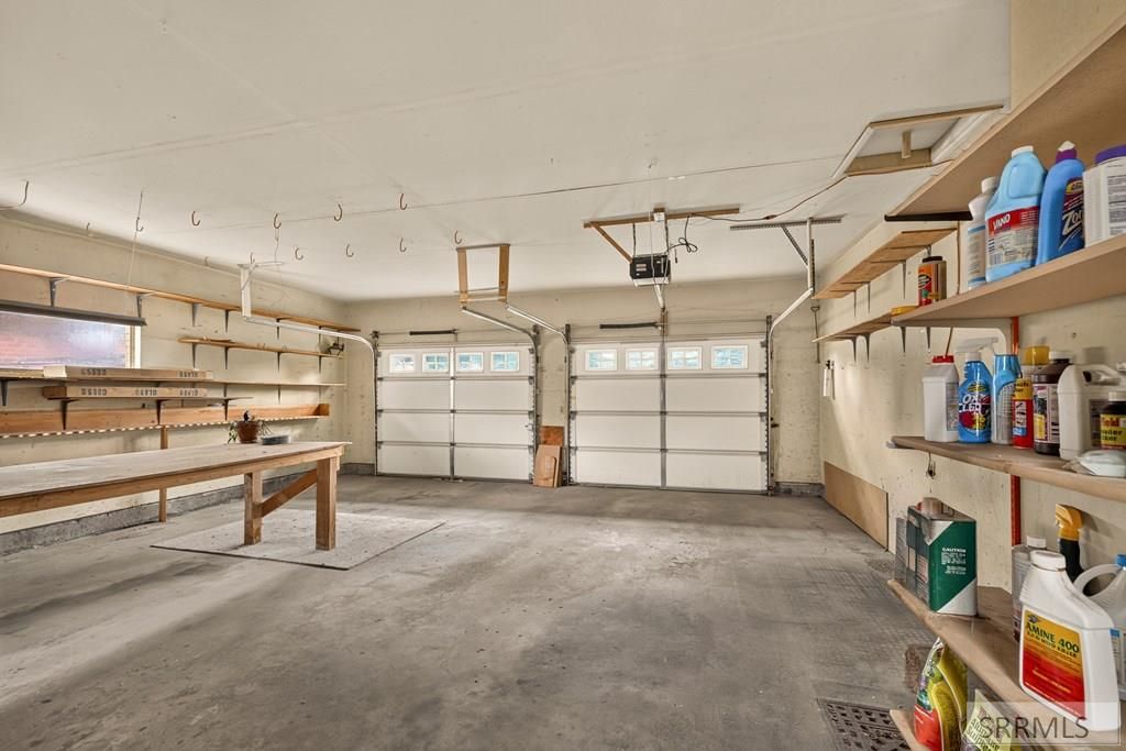 Image 50 of property listing at 921 Safstrom Drive, Idaho Falls, ID 83401