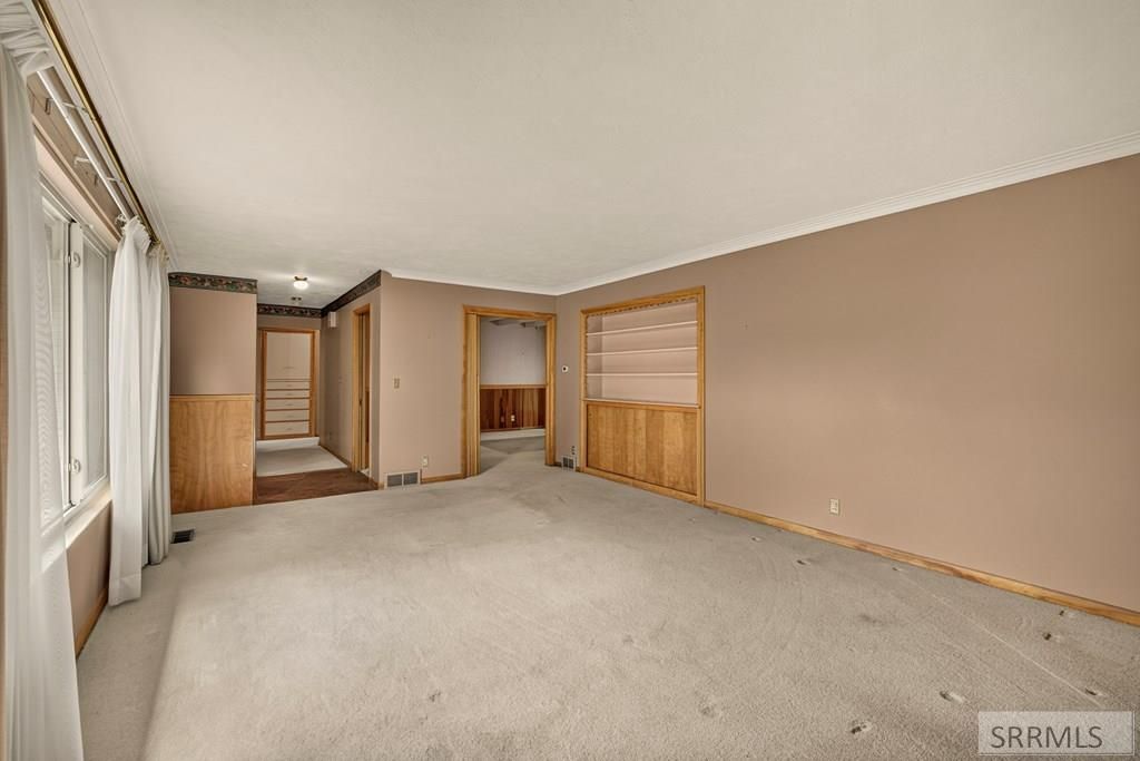Image 7 of property listing at 921 Safstrom Drive, Idaho Falls, ID 83401