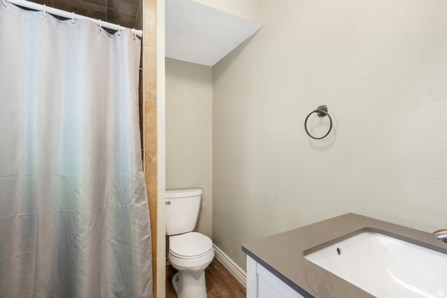 1085 E GROVE CREEK DR, Pleasant Grove, UT 84062