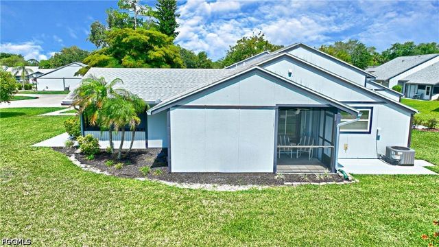 10572 Quincy CT, Lehigh Acres, FL 33936