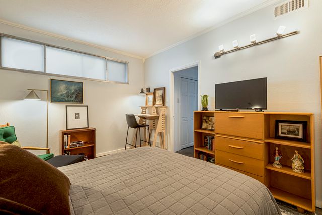 600 Alcalde Place SW 6A, Albuquerque, NM 87104