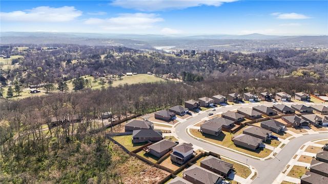 5767 Selah Street, Springdale, AR 72764