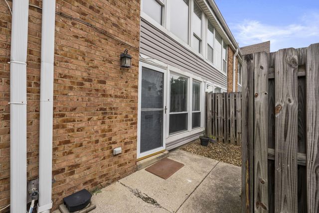 105 E Ticonderoga Drive, F, Westerville, OH 43081