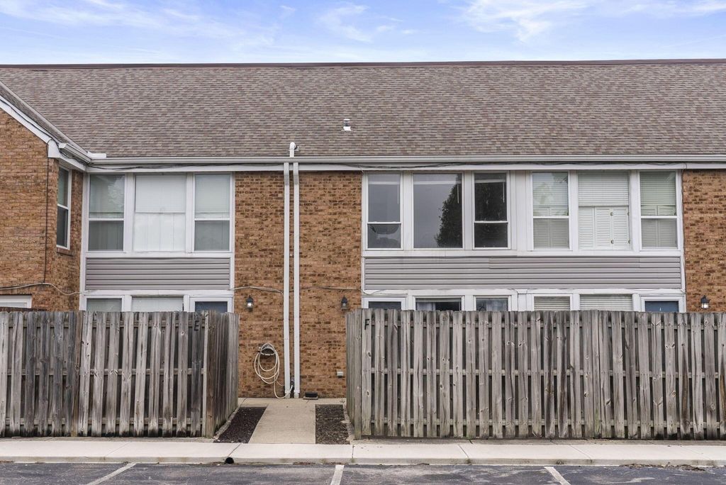 105 E Ticonderoga Drive, F, Westerville, OH 43081