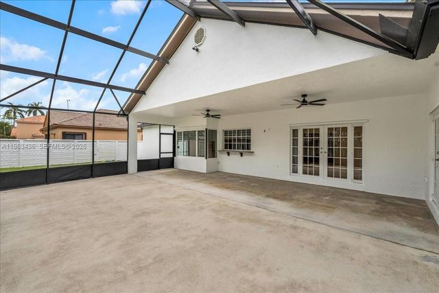 15507 NW 82nd Ct, Miami Lakes, FL 33016