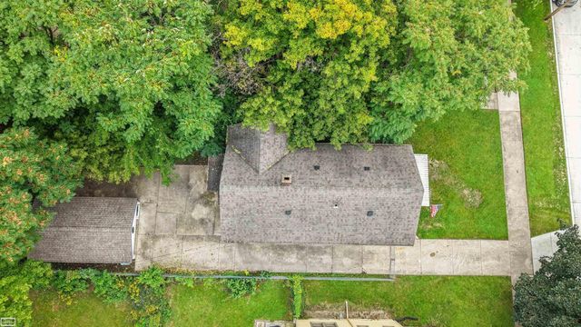 82 Grand Avenue, Mt Clemens, MI 48043