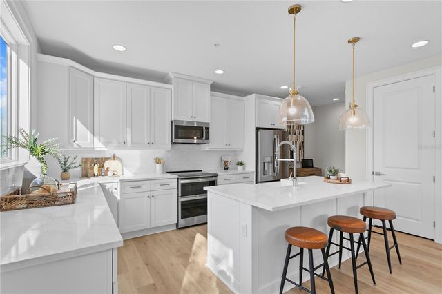 208 W FRANCES AVENUE 3, Tampa, FL 33602
