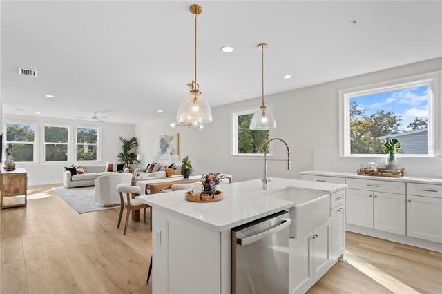 208 W FRANCES AVENUE 3, Tampa, FL 33602