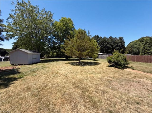 7311 Goodwill Church Road, Kernersville, NC 27284