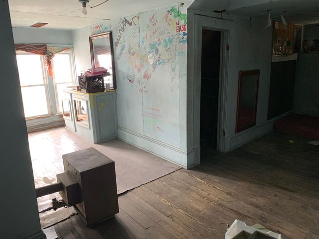 1338 Clarke AVE, Roanoke, VA 24016