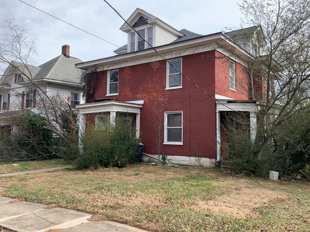 1338 Clarke AVE, Roanoke, VA 24016