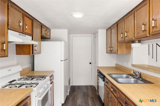 2402 Skylark Circle, Killeen, TX 76549