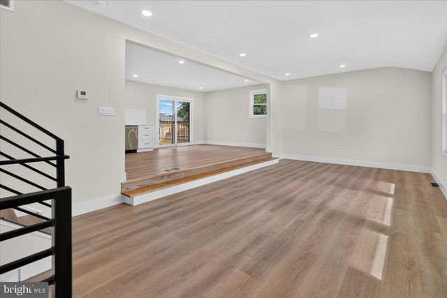 225 DRAKE RD, Cherry Hill, NJ 08034