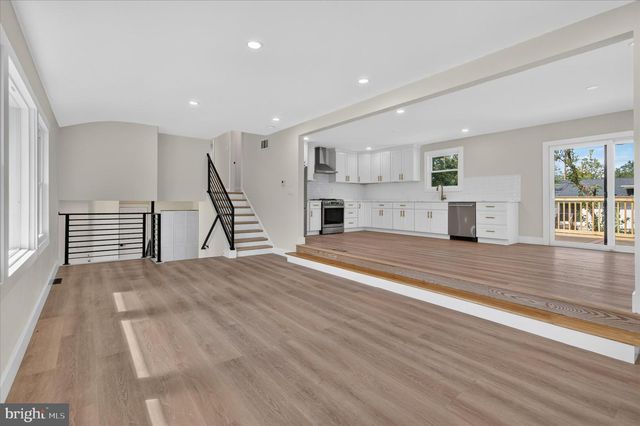 225 DRAKE RD, Cherry Hill, NJ 08034