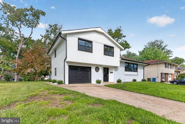 225 DRAKE RD, Cherry Hill, NJ 08034