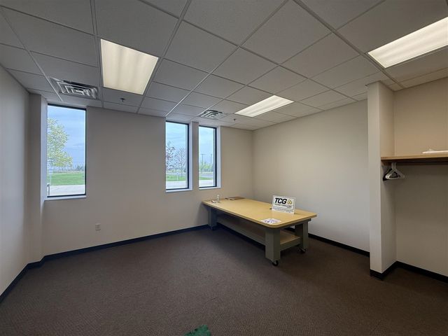 3401 Midlink Drive, Kalamazoo, MI 49048