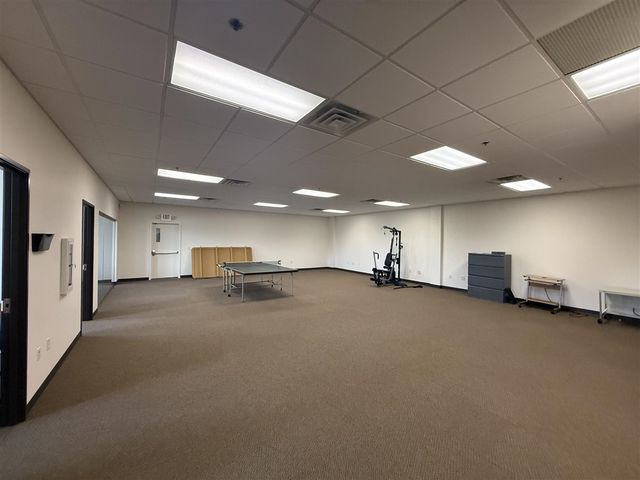 3401 Midlink Drive, Kalamazoo, MI 49048