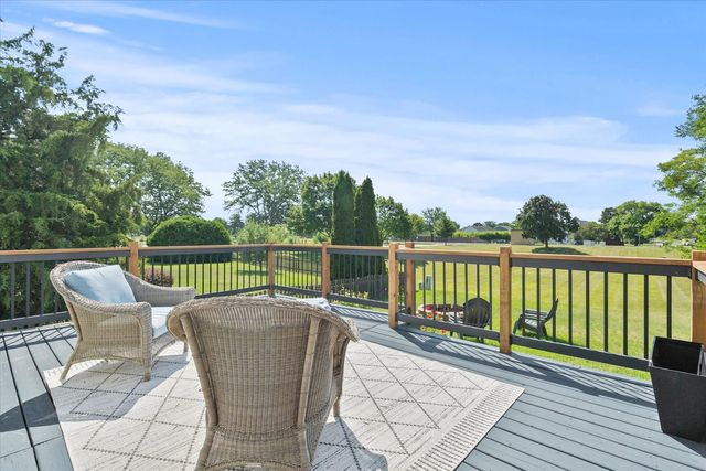 2045 Dublin Lane, Hanover Park, IL 60133