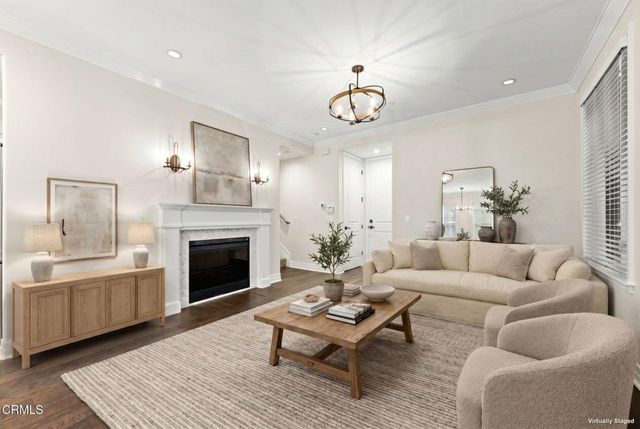 902 W Colorado Boulevard D, Monrovia, CA 91016