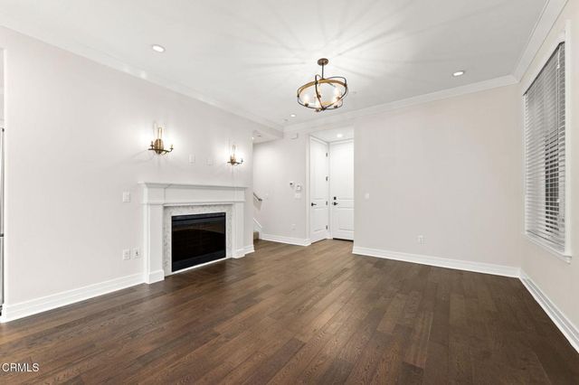 902 W Colorado Boulevard D, Monrovia, CA 91016