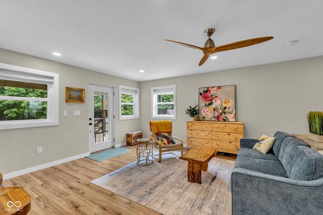 11631 Hickory Nut Road, Cloverdale, IN 46120