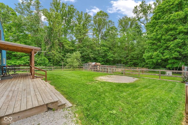 11631 Hickory Nut Road, Cloverdale, IN 46120